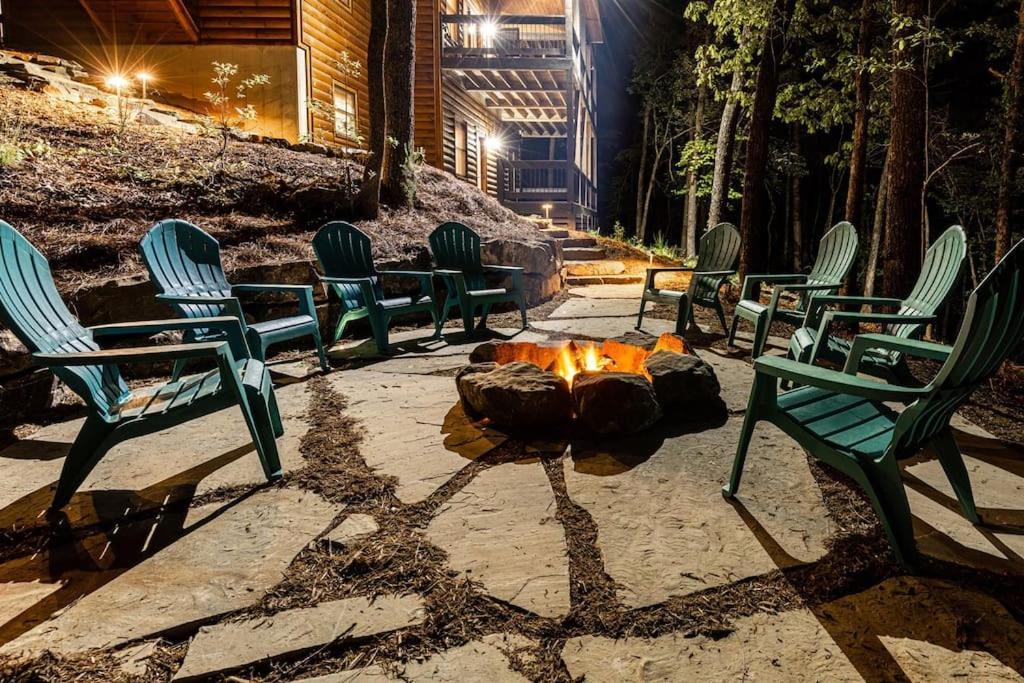 Luxe Family Cabin 8 Min To Downtown 블루리지 외부 사진